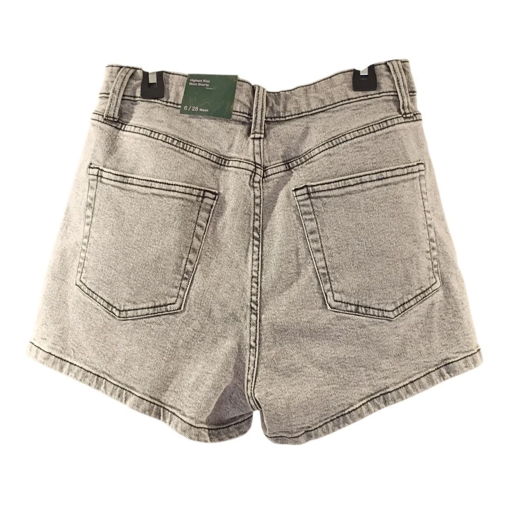 NWT Wild Fable Gray Whit Washed High Rise Denim Summer Shorts Size 6 Waist 28 - Picture 3 of 7